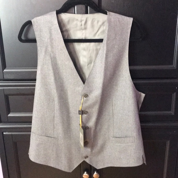 3 piece Men’s Canali Wool Suit - Picture 3 of 8